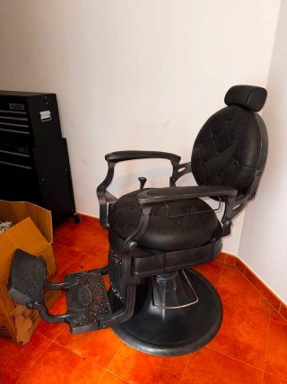 Sillón Barbería Vintage Negro Venta solo en Lugo