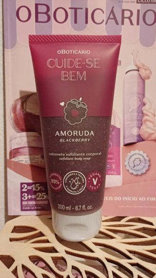 O Boticário Amouruda Blackberry Gel de Banho