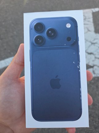 iPhone 17 Pro Azul