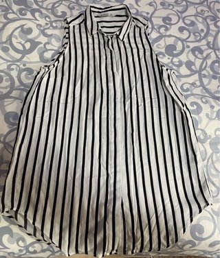 Camisa Stradivarius Rayas Blanco y Negro