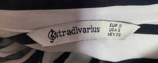 Camisa Stradivarius Rayas Blanco y Negro