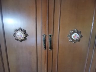 Muebles de madera con cajones