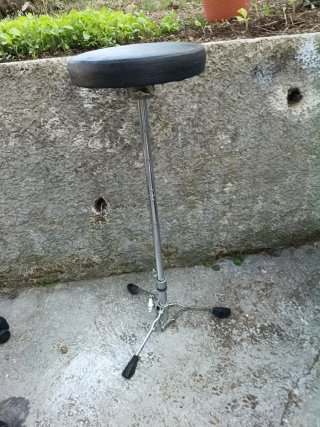 Banqueta Plegable Metálica Negra