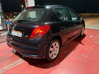 Peugeot 207 1.6 HDI 90CV SPORT