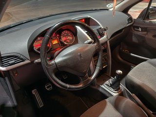Peugeot 207 1.6 HDI 90CV SPORT