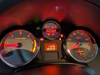 Peugeot 207 1.6 HDI 90CV SPORT