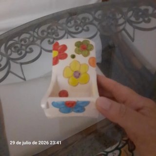Soporte decorativo cerámica para mando televisor