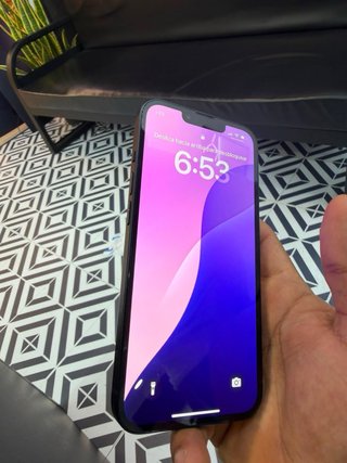 iPhone 13 Apple