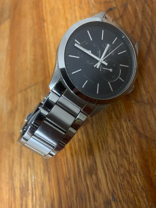 Reloj Lotus Negro y Plateado