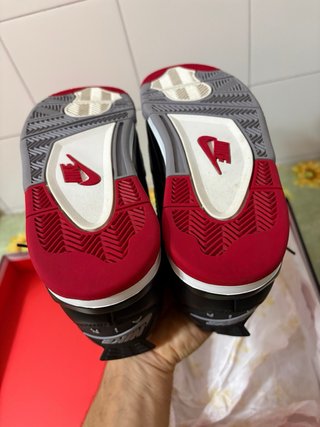 Jordan 4