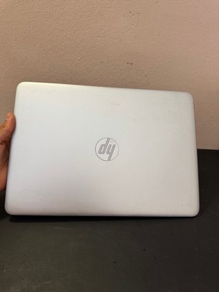 Portátil HP i5
