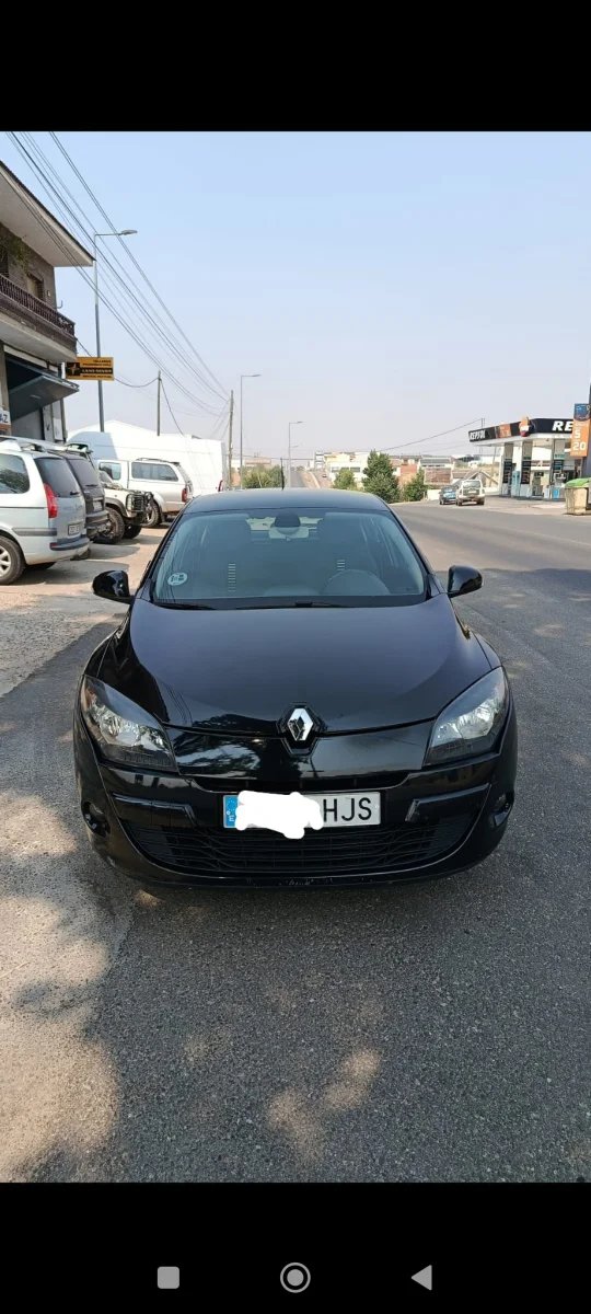 Renault Megane 2011 - foto 1