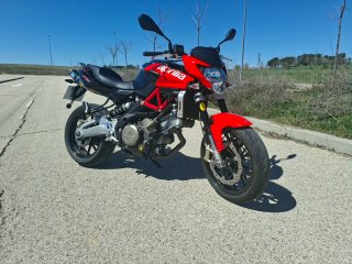 Aprilia Shiver 750 Negra/Roja