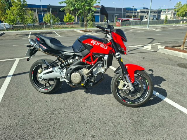 Aprilia Shiver 750 Negra/Roja