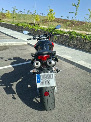 Aprilia Shiver 750 Negra/Roja