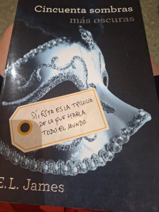 Cincuenta sombras más oscuras