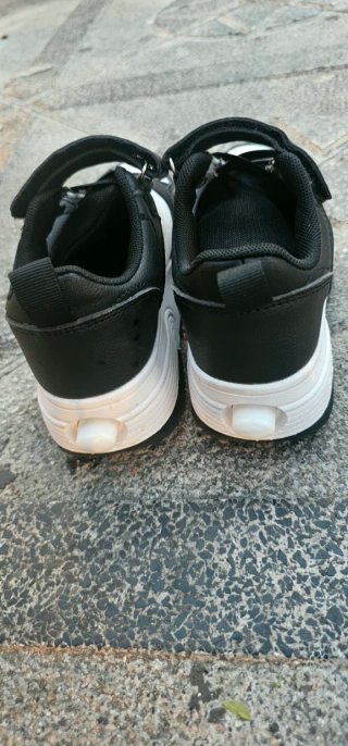 Scarpe con ruote per bambini