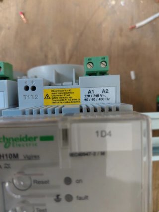 Relé Diferencial Schneider RH10M