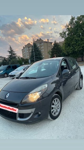 Renault Scenic 2012