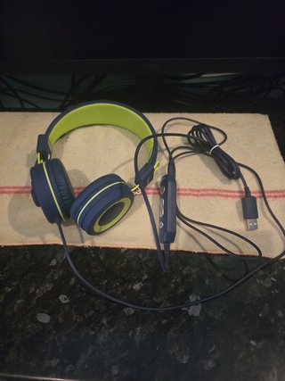 Auriculares Gaming VIPOO2D Virtual 7.1 RGB