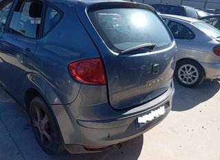 Seat 444302 aleta delantera izquierda altea (5p1)