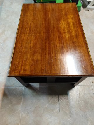 Mesa de centro madera con cestas