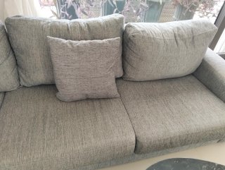 Sofá chaiselongue gris tela