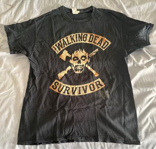 Camiseta The Walking Dead Survivor Negra