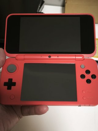 New Nintendo 2DS XL Edición Poké Ball