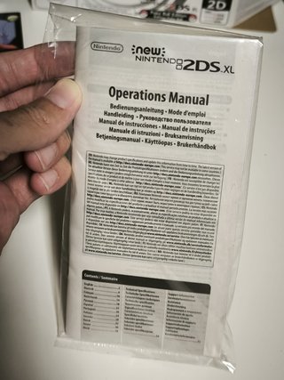 New Nintendo 2DS XL Edición Poké Ball