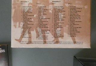 2 Cassettes The Beatles Live at the BBC 1994