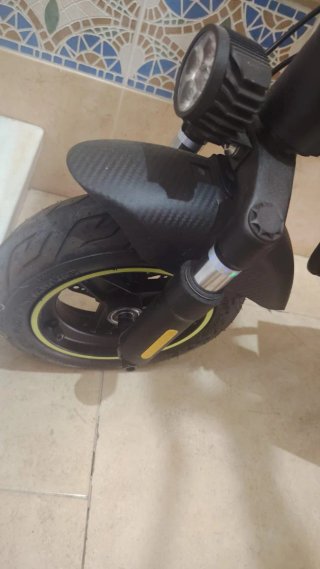 Patinete Eléctrico Mascooter S4, casco y mochila