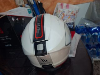 Casco de moto MT - Blanco y Rojo Talla M
