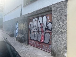 Local comercial en venta en Valdezarza en Madrid