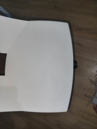 Silla de escritorio giratoria blanca
