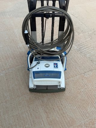 Robot Limpiafondos Piscina Aquacontrol