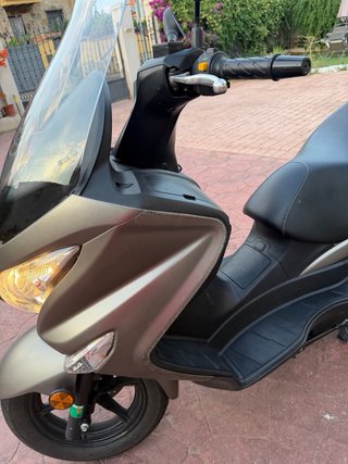 Suzuki Burgman 125 ABS Scooter