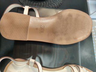 Sandalias Blancas con detalle estrellas doradas