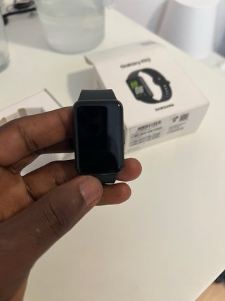 Samsung Galaxy Fit 3 Smartwatch Negro, correa gris