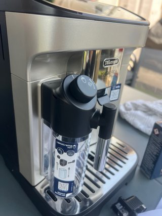 Macchina da caffè DeLonghi Magnifica Evo
