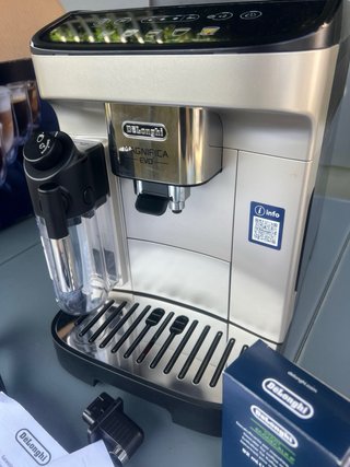 Macchina da caffè DeLonghi Magnifica Evo