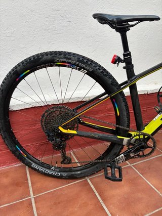 Bicicleta Canyon Negra/Amarilla