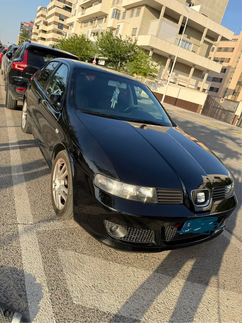 SEAT Leon 2001 - foto 1