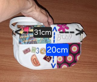 Bolso bandolera blanco y multicolor