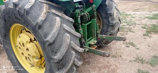 Tractor John Deere 5515N