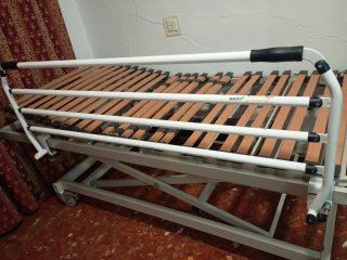 Cama articulada hospitalaria eléctrica