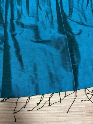 Sciarpa/foulard/scialle/scialle in seta. Marca Brunella