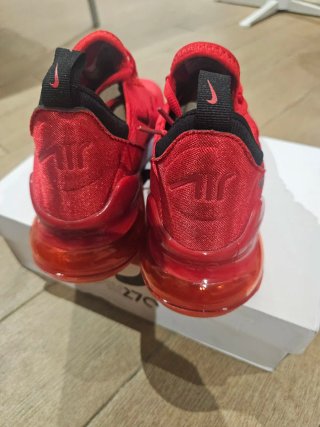Nike Air Max 270 Talla 43 Nuevas