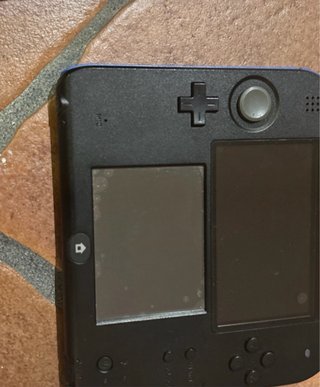 Nintendo 2DS Azul con funda Mario