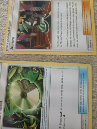 Cartas Pokémon Entrenador Aurora y Silvally-GX